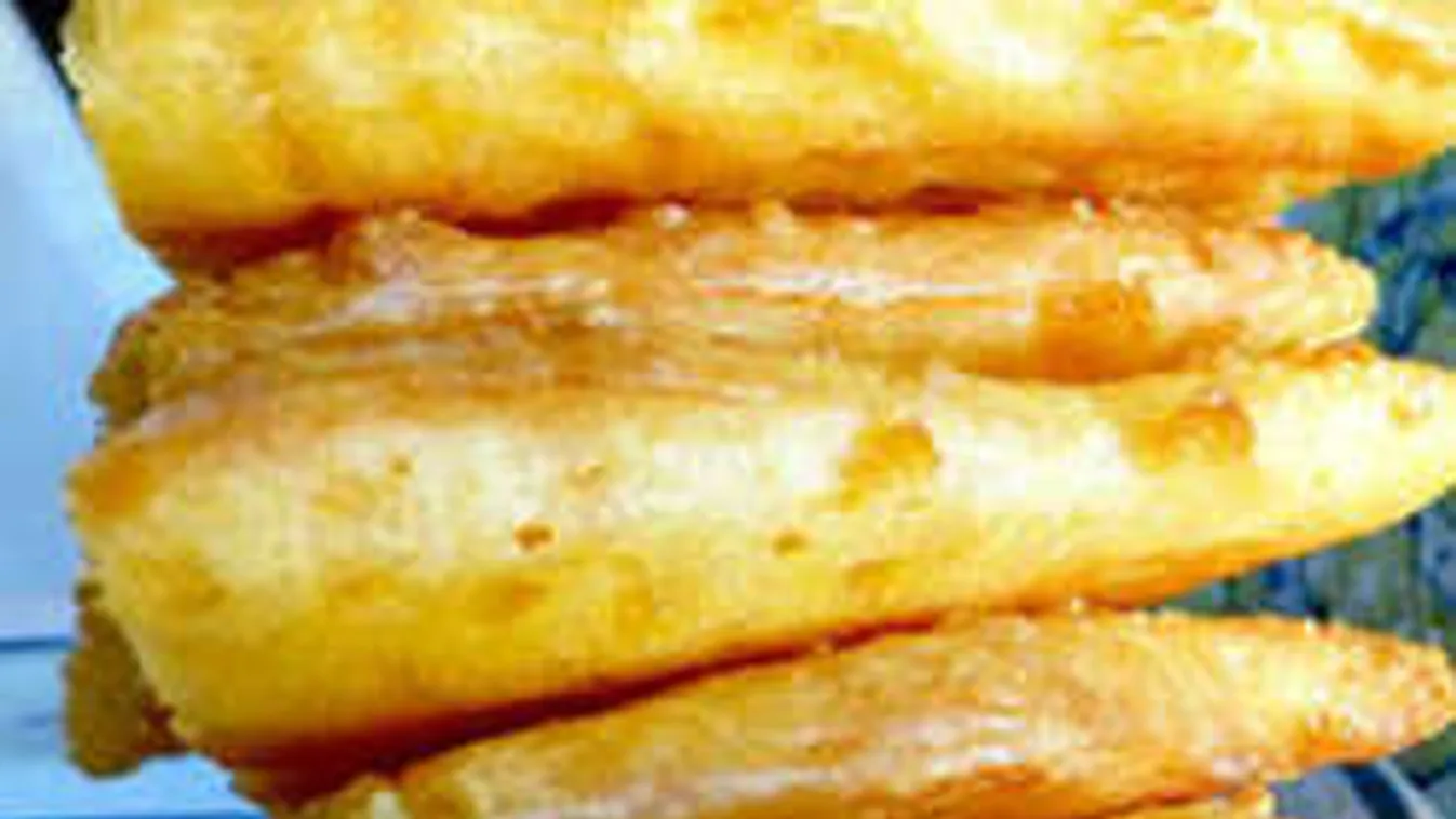 Sajtkenyértől robbant fel a net! A liszt nélküli finomság leveri a trónról a felhőkenyeret