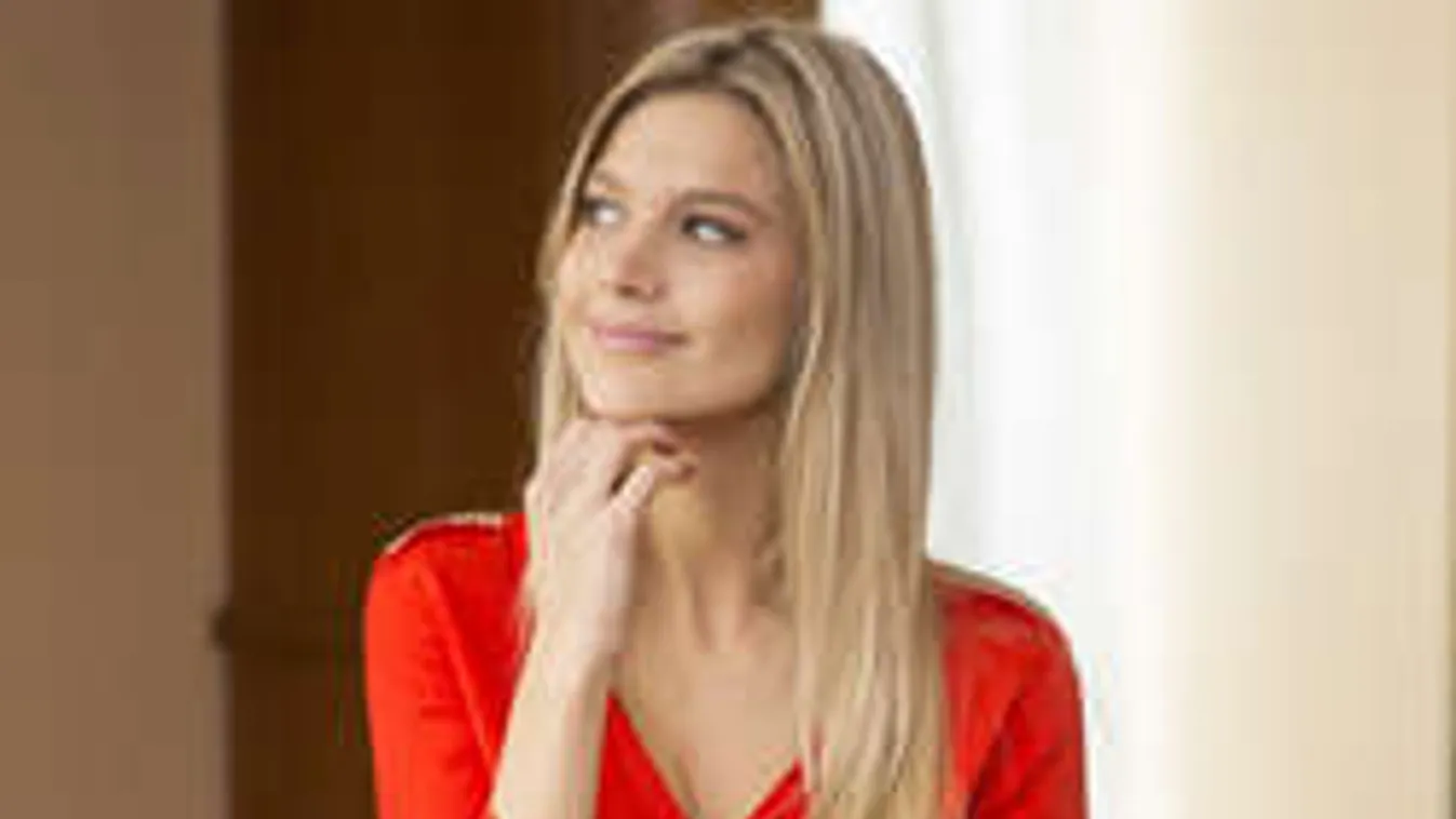 Intim titkokat árult el Weisz Fanni, a gyönyörű modell