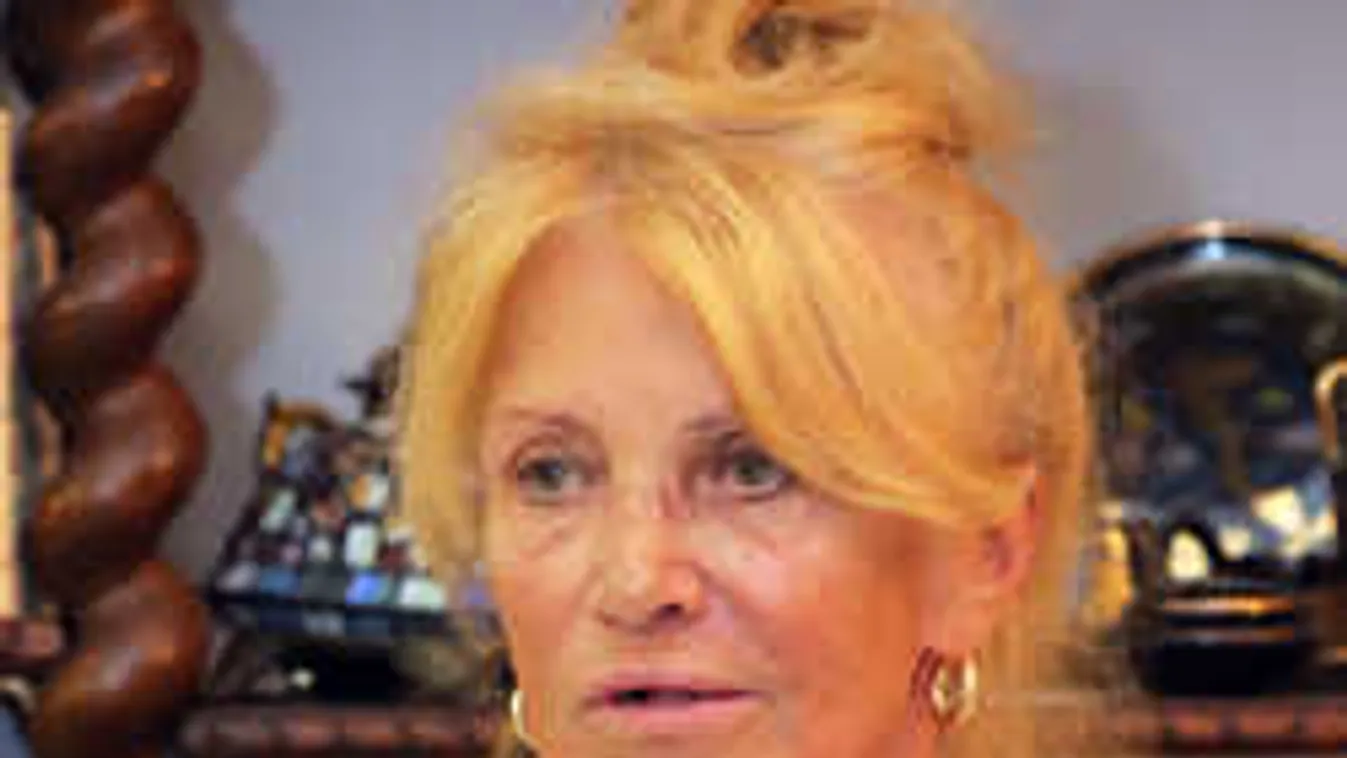 Nem hiszed el, mi történik Aradszky özvegyével