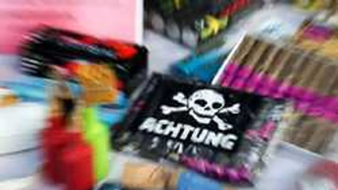 Máris elkezdődött: kilőtte a saját szemét egy petárdával egy kisfiú