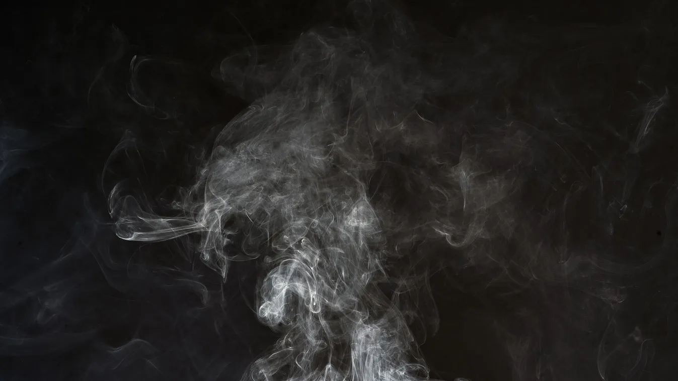 Robbanás egy osztrák szupermarketben: több sérült, beomlott a tető