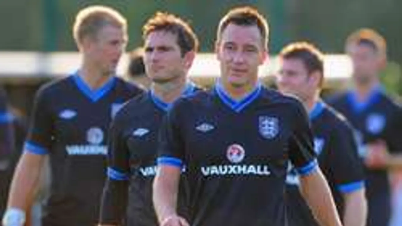 Kabalavécé miatt késnek a babonás világsztárok a pályáról