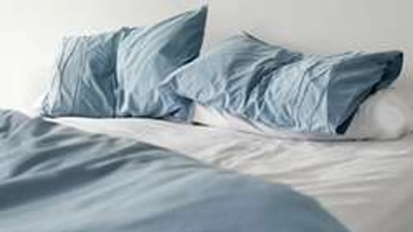 A hitvesi ágyon csalta feleségét a diákjával szexelő tanár!