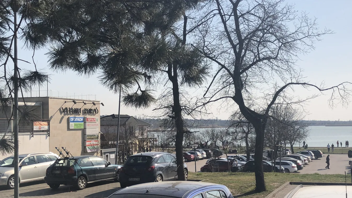 A Velencei-tó elesett vasárnap délután, a rendőrség is tehetetlen