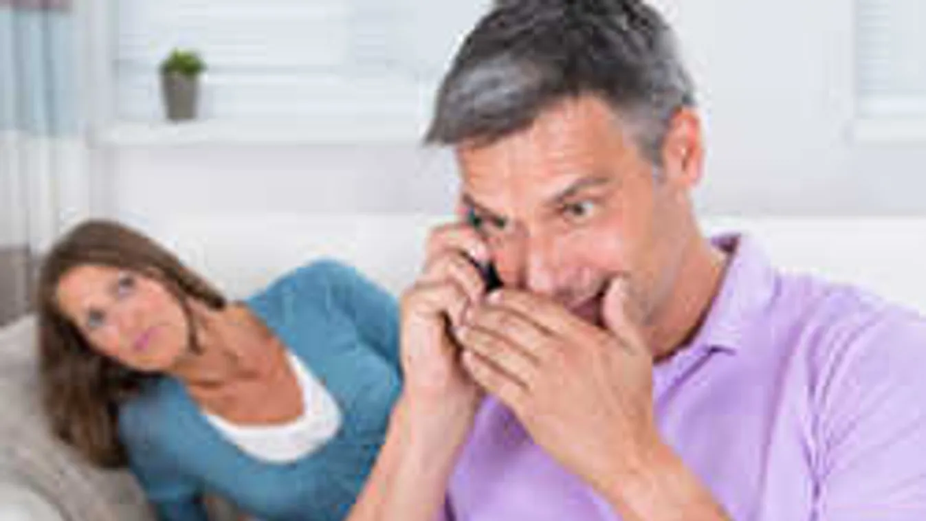 10 jel, hogy megcsal a párod!