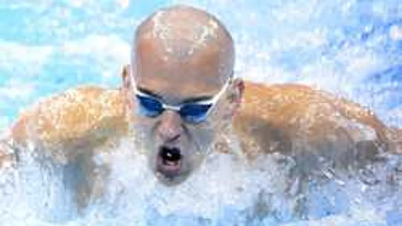 Ritkán látott fotó a ma születésnapos Cseh Lászlóról