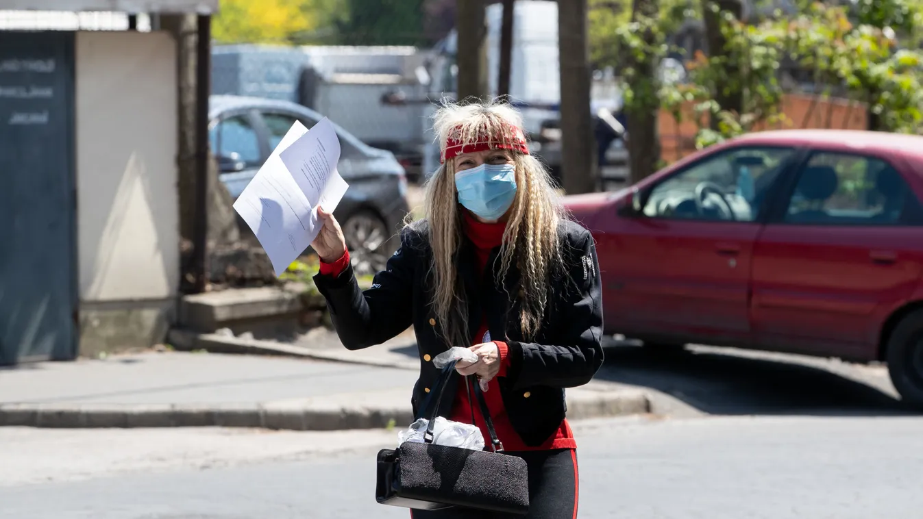 A magyar énekesnő kijelentette: Semmi értelme a koronavírus-gyorstesztnek