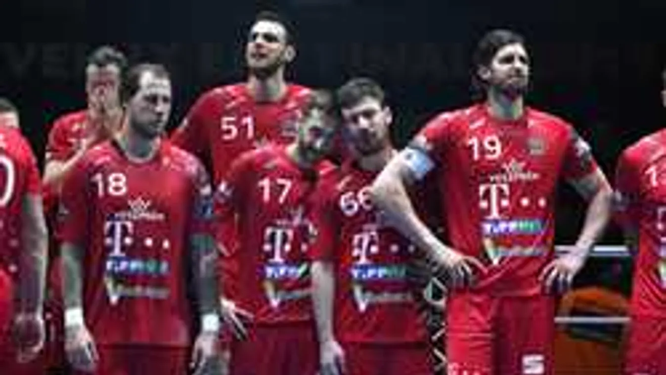 A vesztes sereget is ezrek ünnepelték