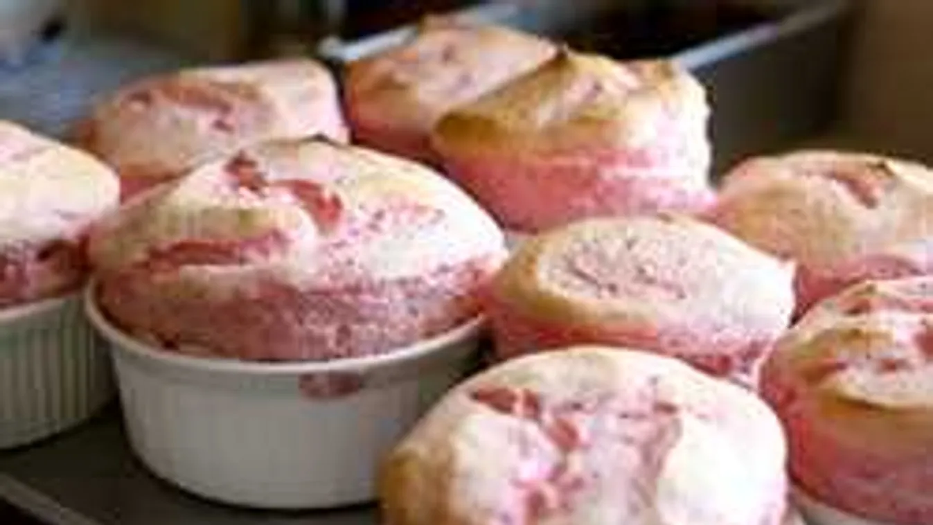Ettől dobsz egy hátast: Epres felhőmuffin cukor nélkül!