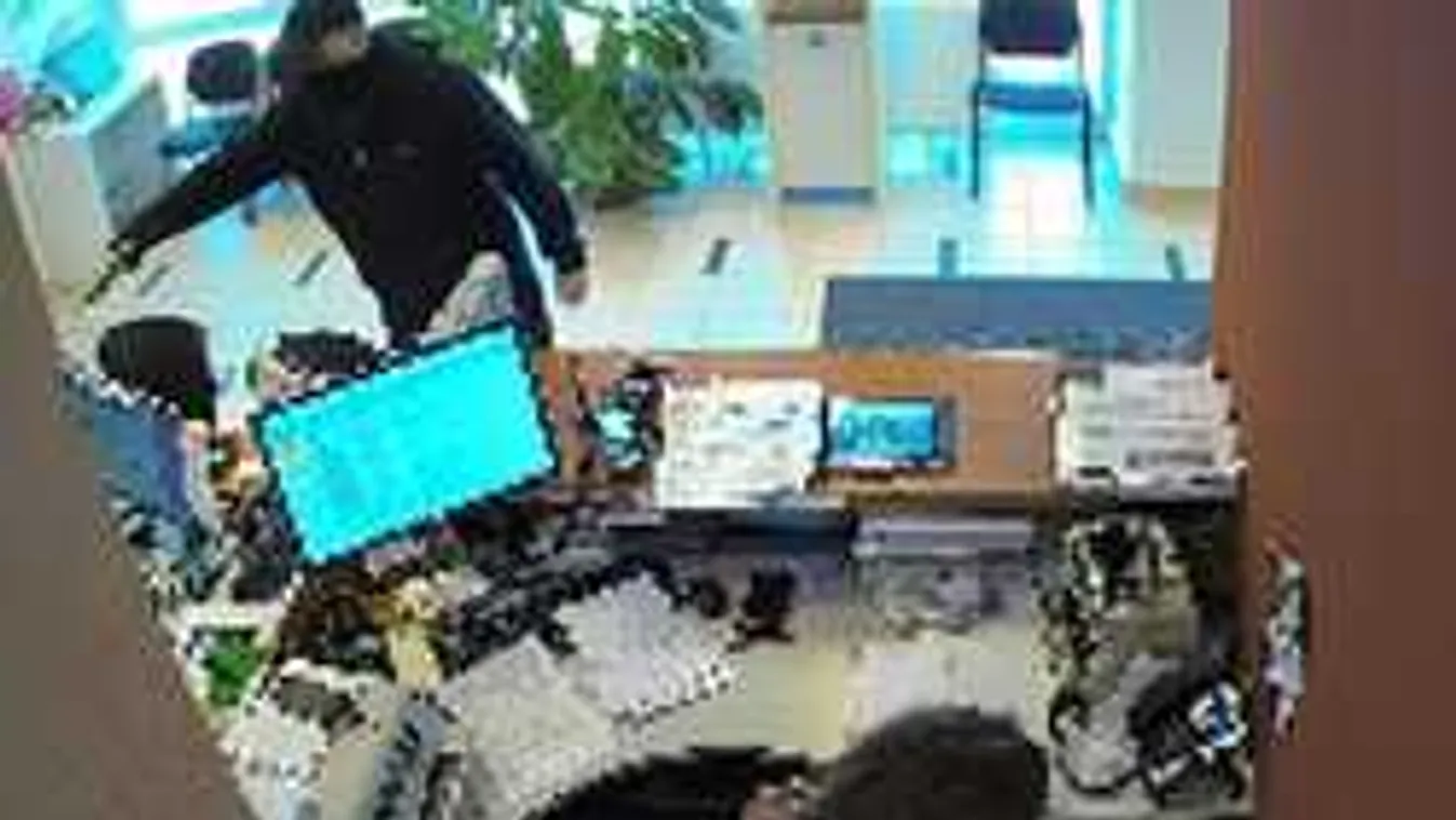 Rémület Pest megyében, fegyveres bankrablásról jött hír