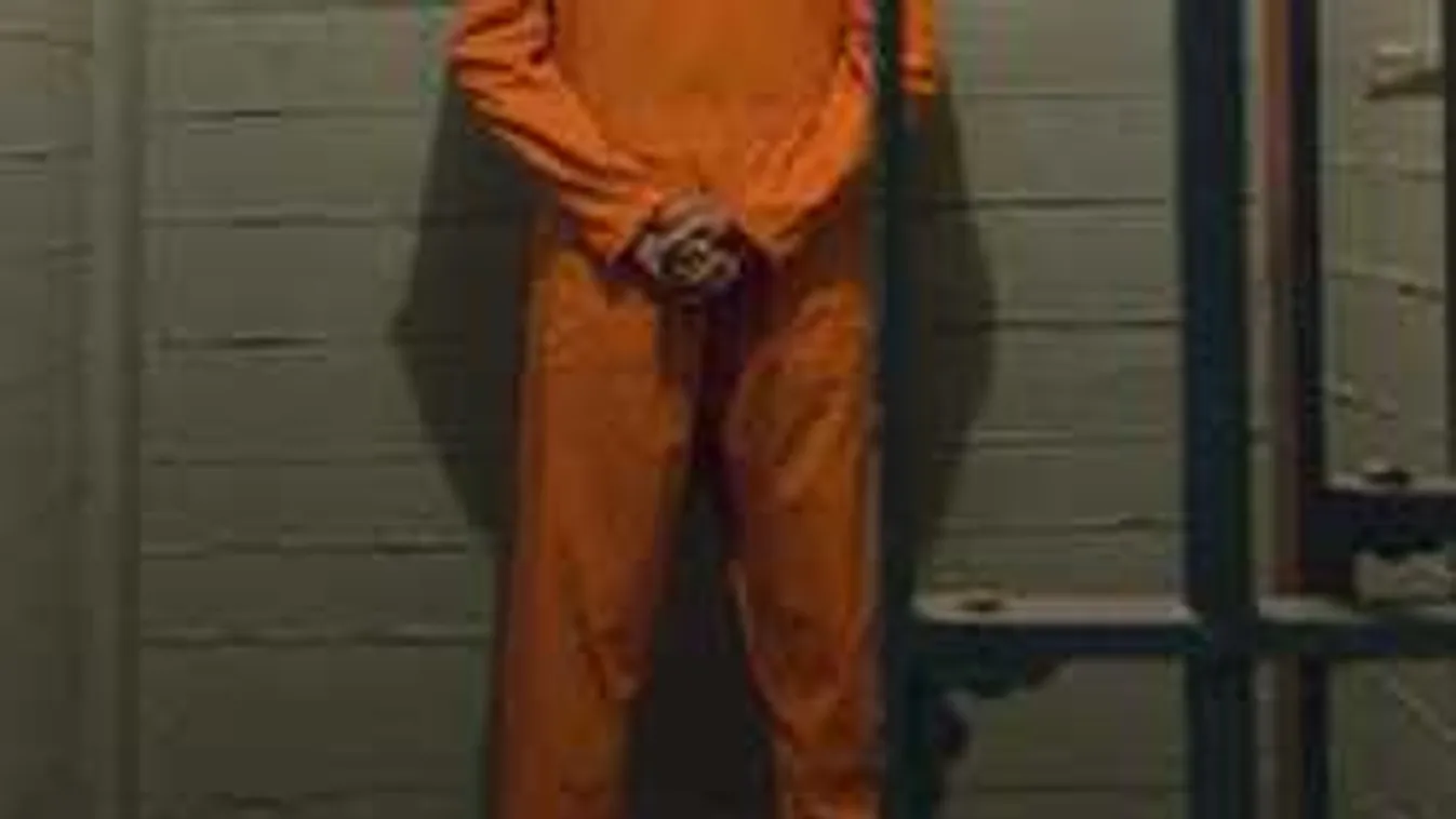 Két diáklányt erőszakolt meg a cipőfűzős fojtogató