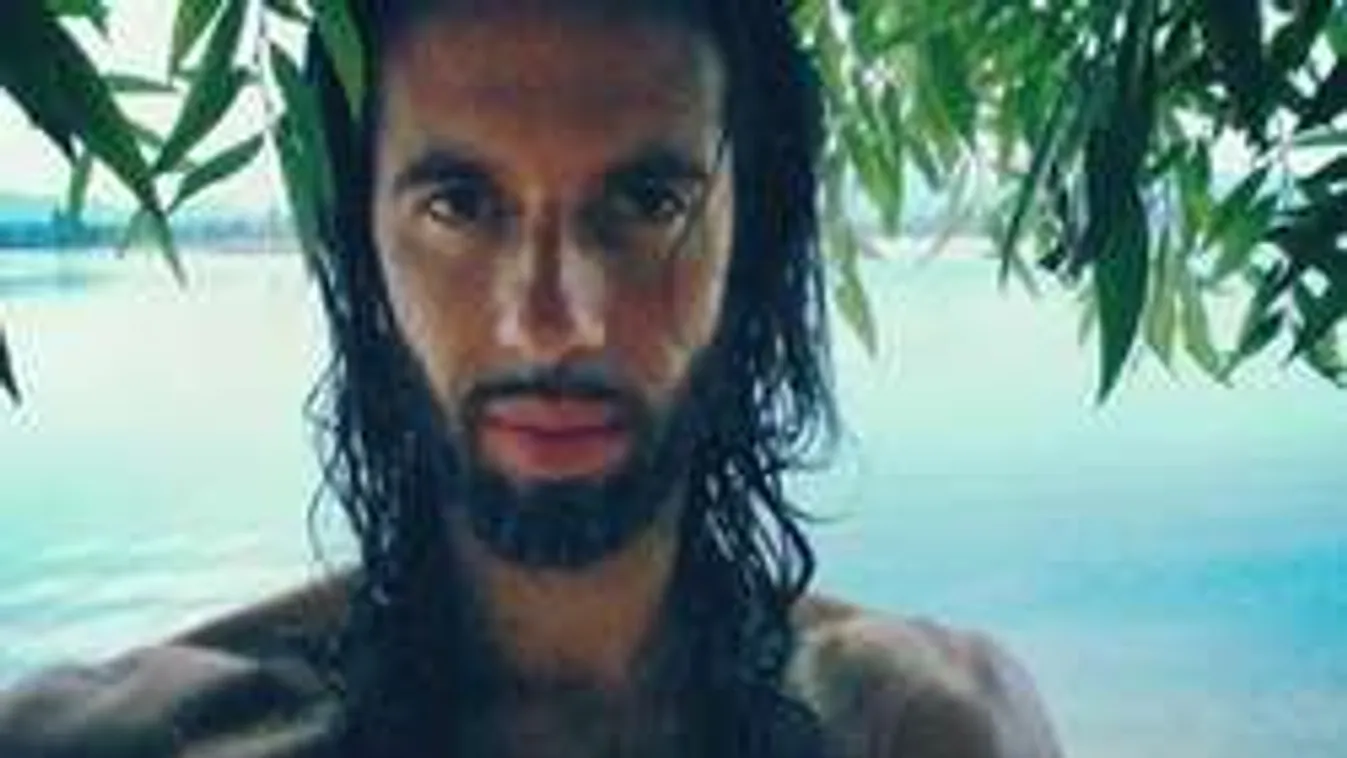 Primitív félaktot festett szerelméről Varga Viktor