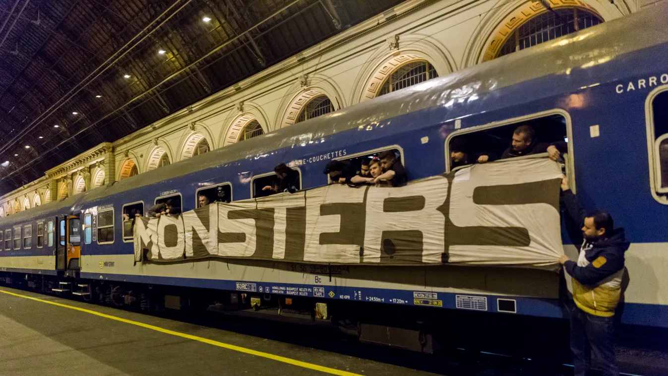 Óriási tömeg és őrület a Keletiben, itt vannak a fotók