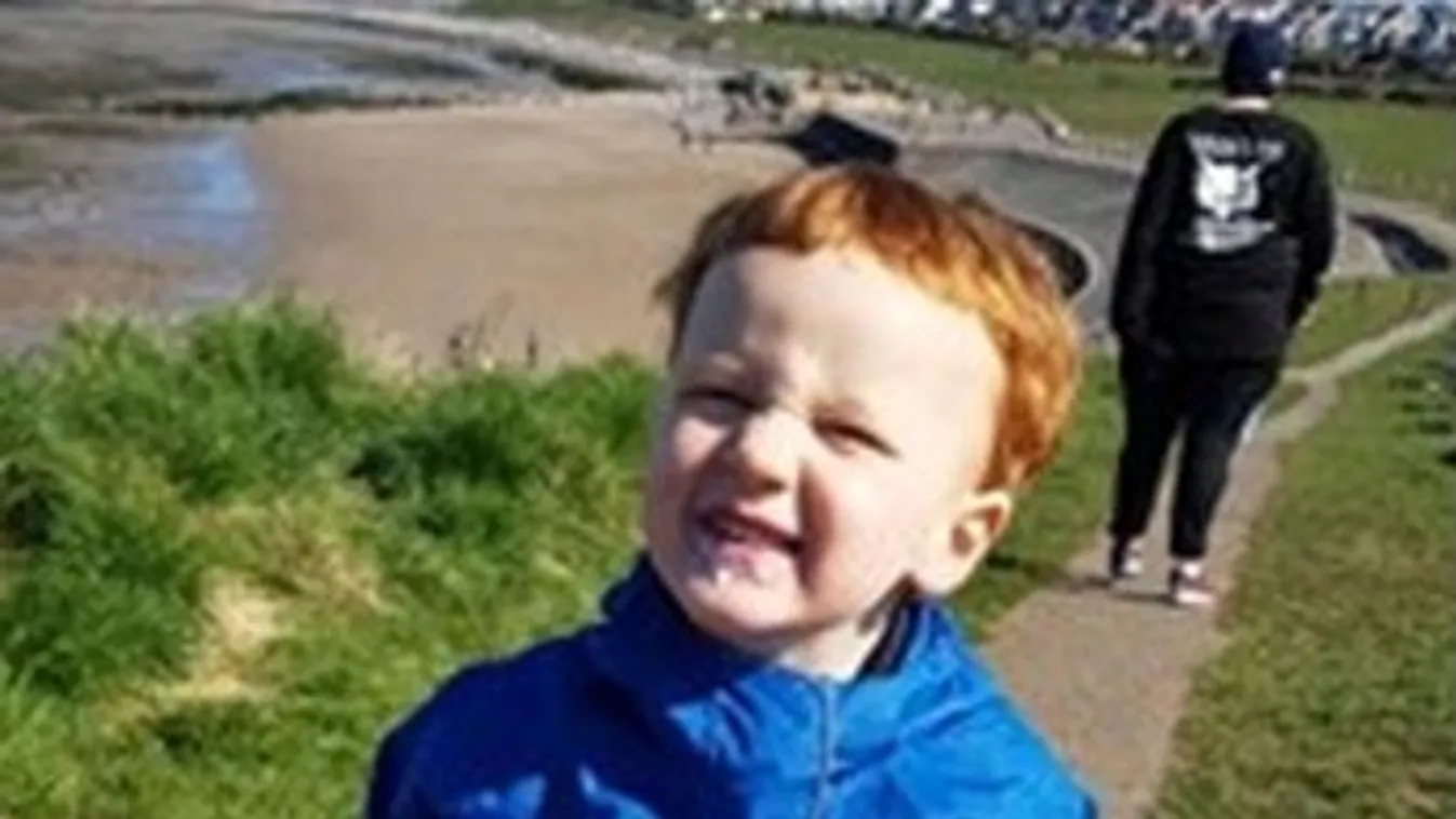 „A gyönyörű kis angyalkánk szárnyakat növesztett” – gázrobbanásban vesztette életét egy 2 éves kisfiú