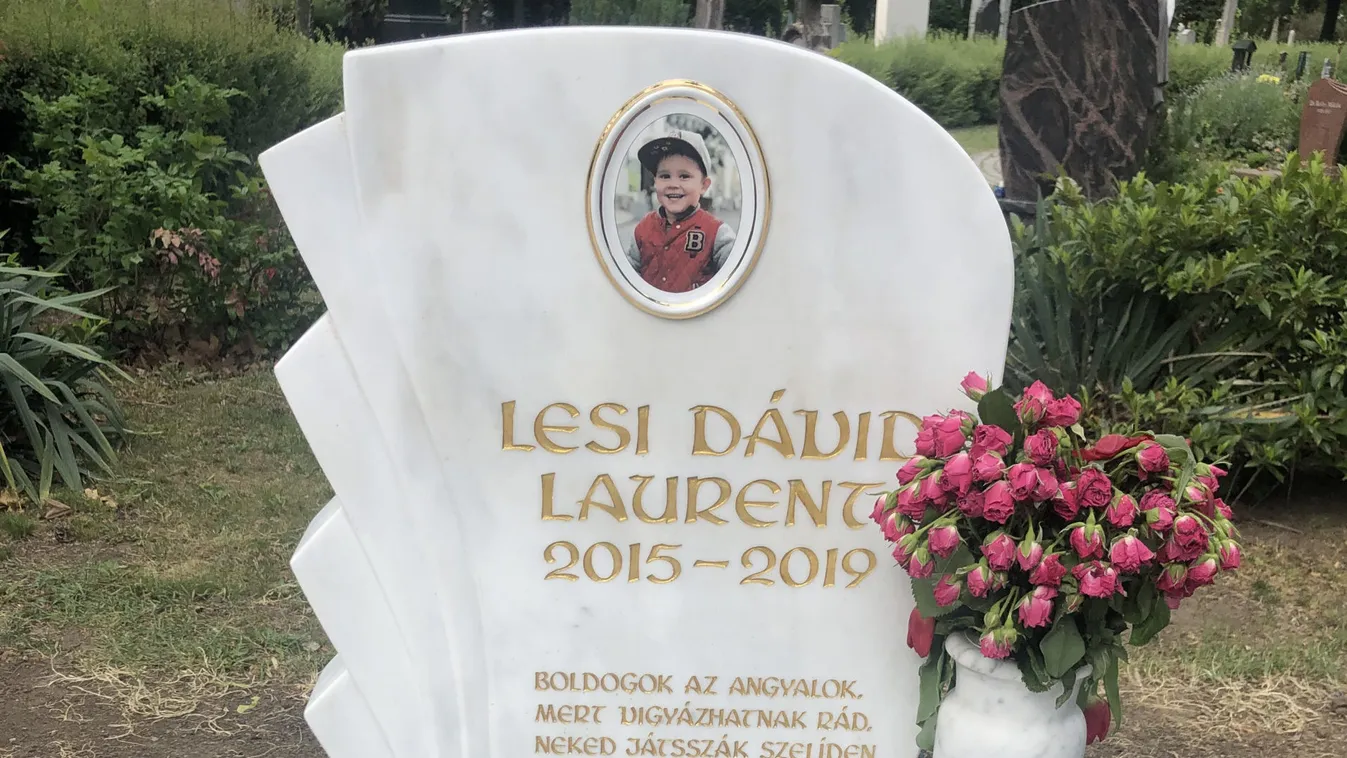 Elkészült L.L. Junior kisfiának sírja: méltó emlékhelyet kapott Dávidka