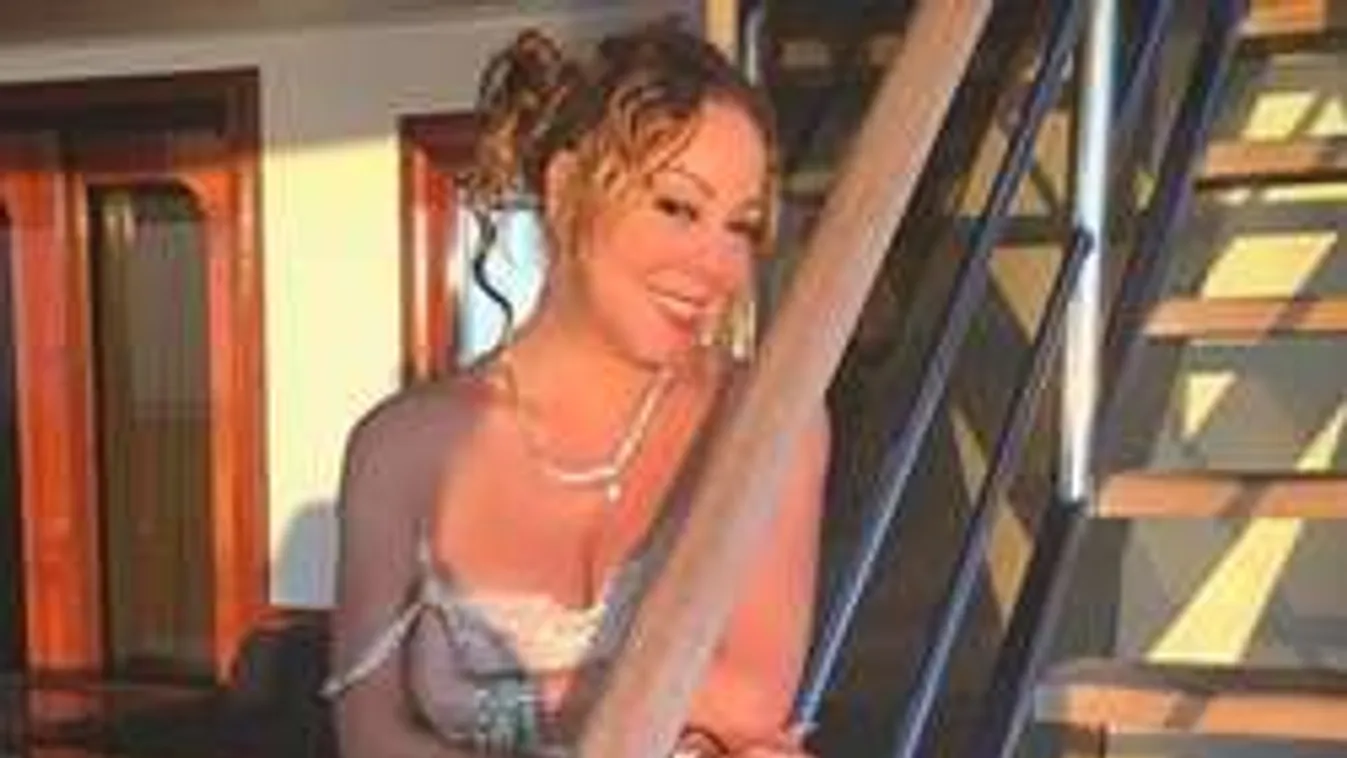 Kibuggyantak a szűk ruhából Mariah Carey hatalmas mellei