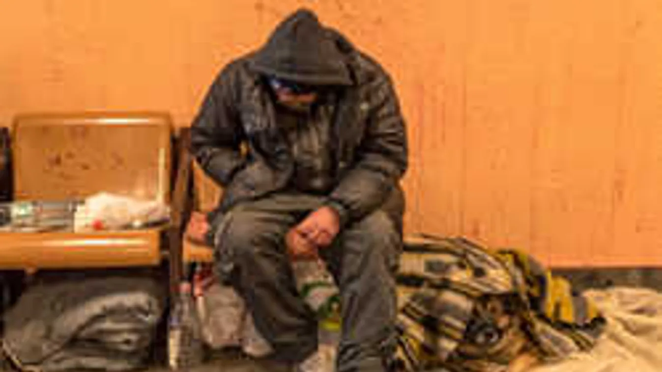 Hajléktalanok: 20 perc alatt kiér a segítség