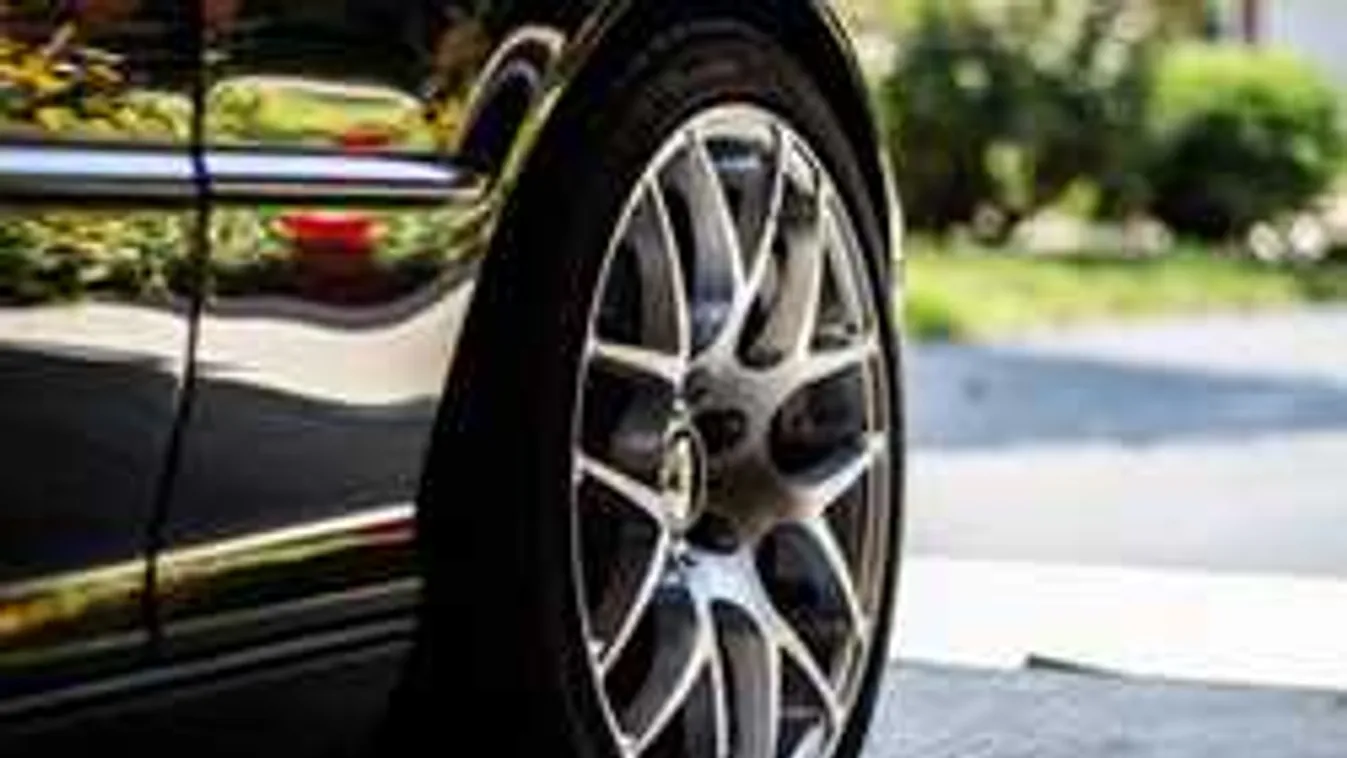 Elgázolta egyéves kisfiát az olimpikon, a gyerek nem élte túl