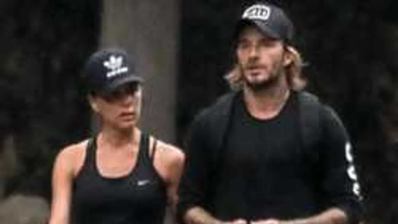 Botrány lett David Beckhamék fiának videójából