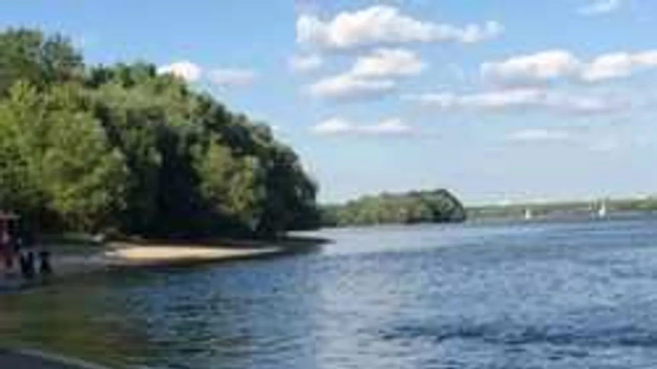 Sokkolta a Facebook az öngyilkos egyetemista családját