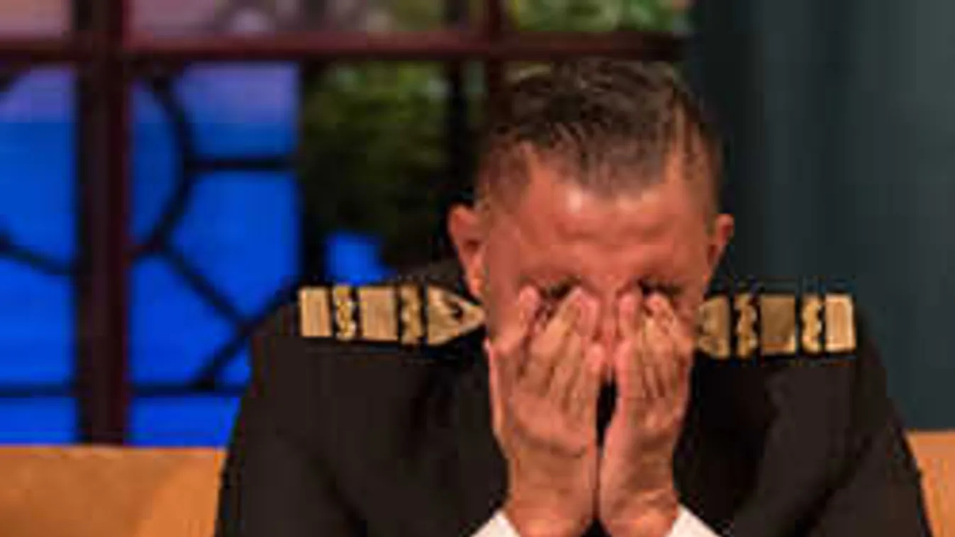 Dagad a botrány, sírva fakadt a sikkasztással vádolt Győzike