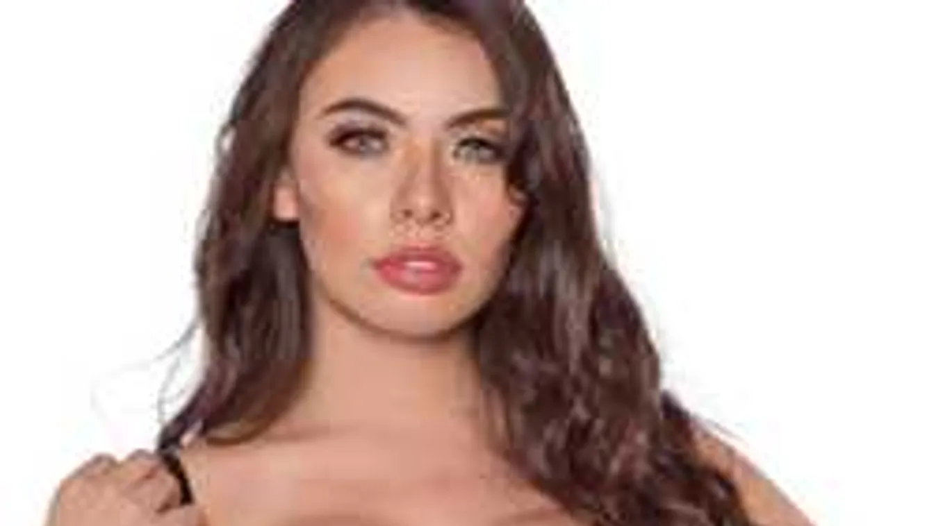 Ez a póló olyan melleket varázsol neked, hogy minden férfi a lábad elé hull