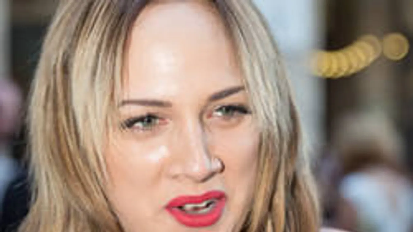 Fehérborral oldja a stresszt Tóth Gabi