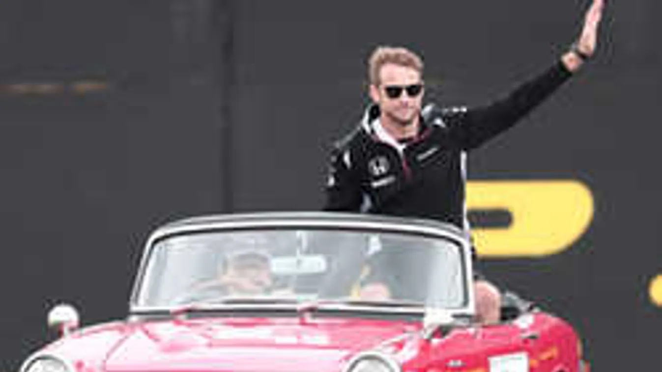 Micsoda? Újra pályán a visszavonult világbajnok