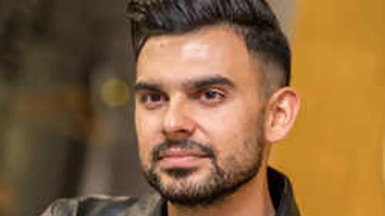 Forró, így csókolja szerelmét a TV2 sármos sztárja