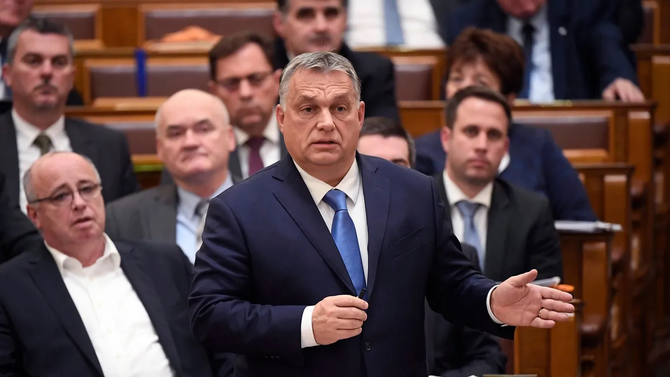 Koronavírus: Orbán Viktor bejelentette az új intézkedéseket, Magyarország lezárja határait