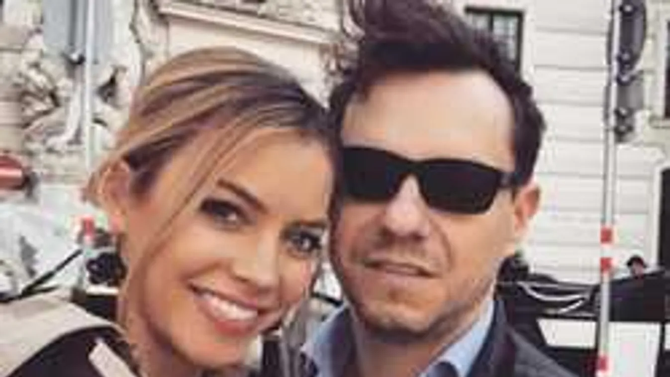 Valami készül: esküvői ruhában fotózták le a magyar sztár szerelmét