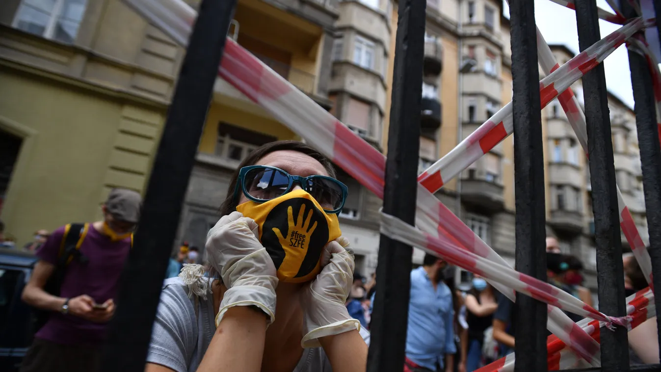 Itt a minisztérium válasza a Színház- és Filmművészeti Egyetemet lezáró hallgatóknak