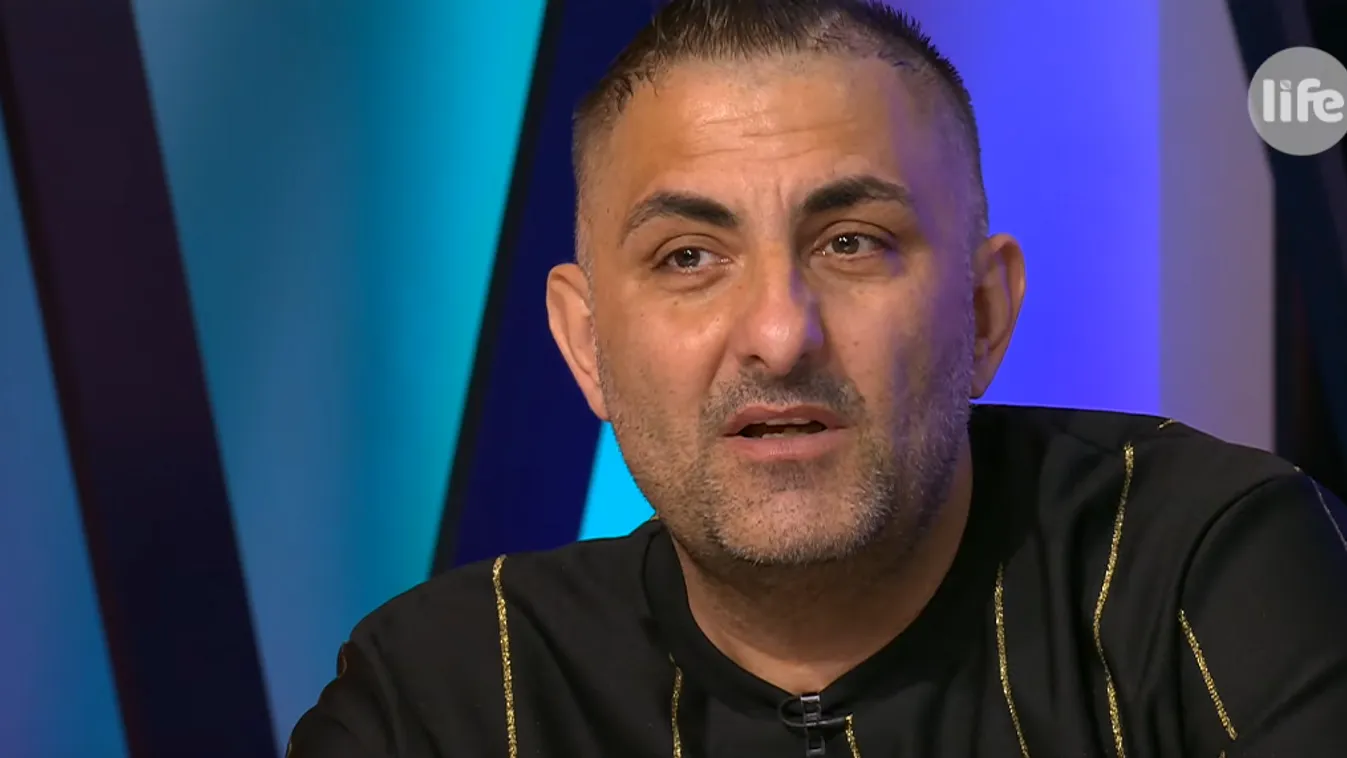 Győzike szerint minden hajnalban meglátogatják őt az elhunyt szerettei