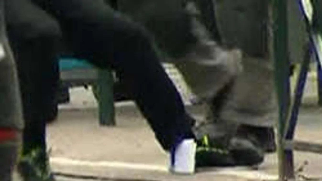 Rejtélyes papír esett ki az elfogott terrorista nadrágjából!