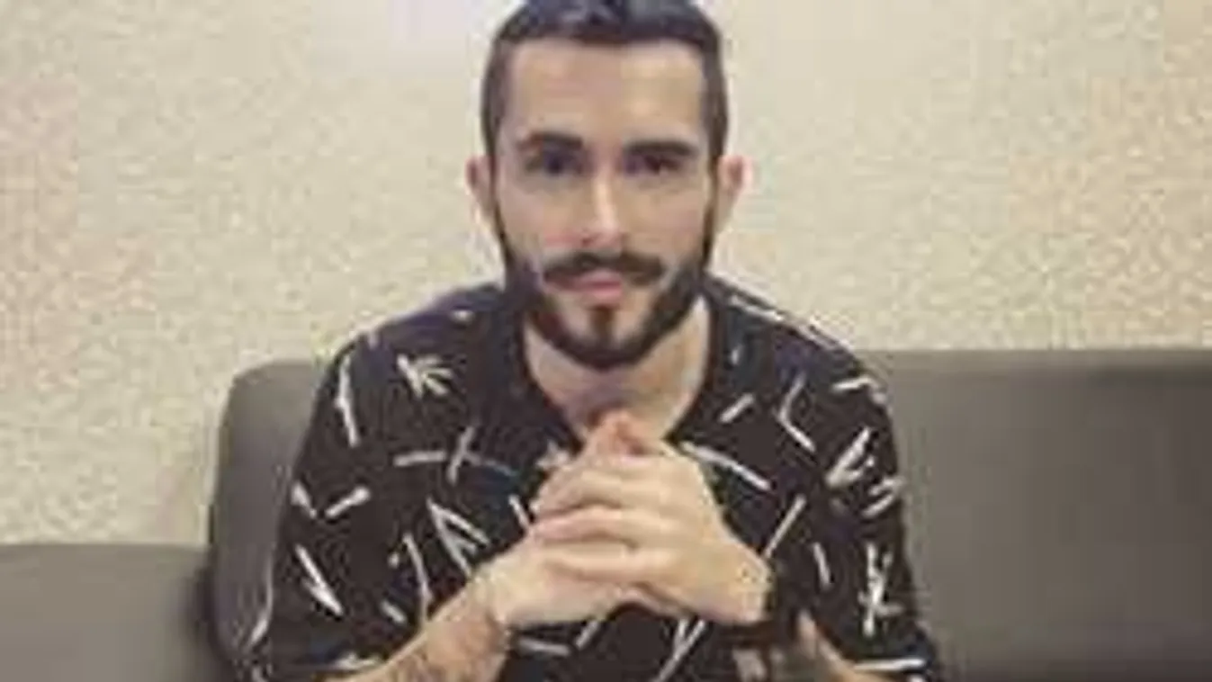 Durván kiakadt Byealex, a rajongók segítségét kéri