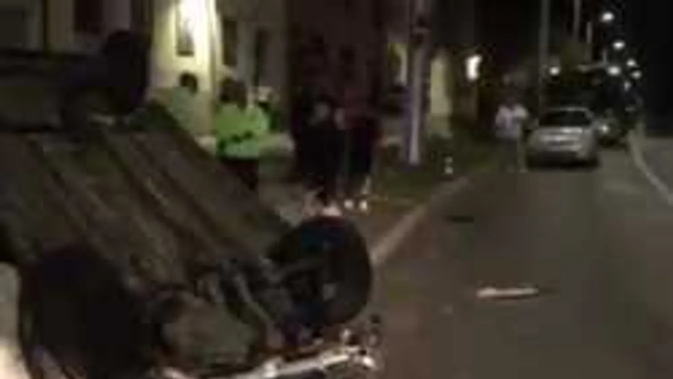 Brutális közúti baleset lett a driftelésből - fotó