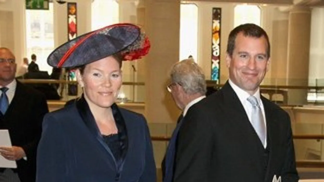 Peter Phillips divorce announcement