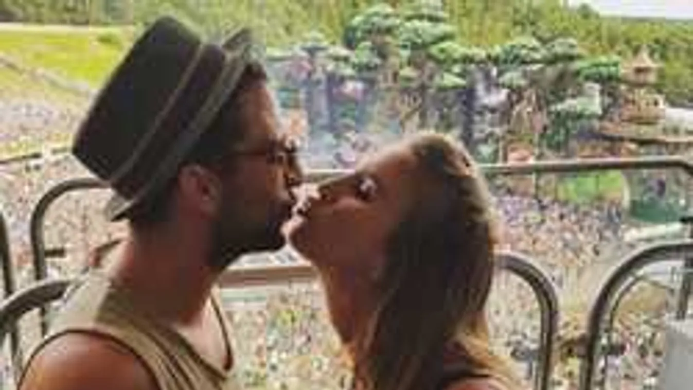 Bevallották, a vonat WC-jében szexelt a sztárpár