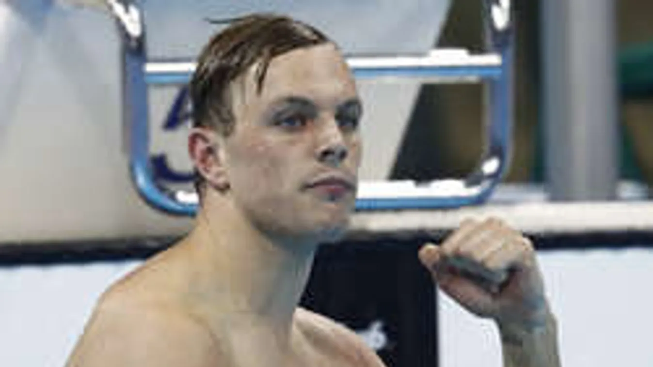 Majdnem lehányta példaképét az olimpiai bajnok úszó