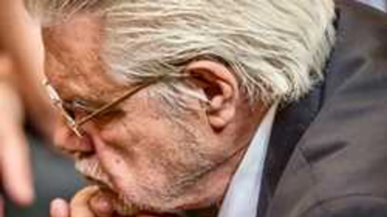 Nagy a baj: Kórházba került Oszter Sándor felesége