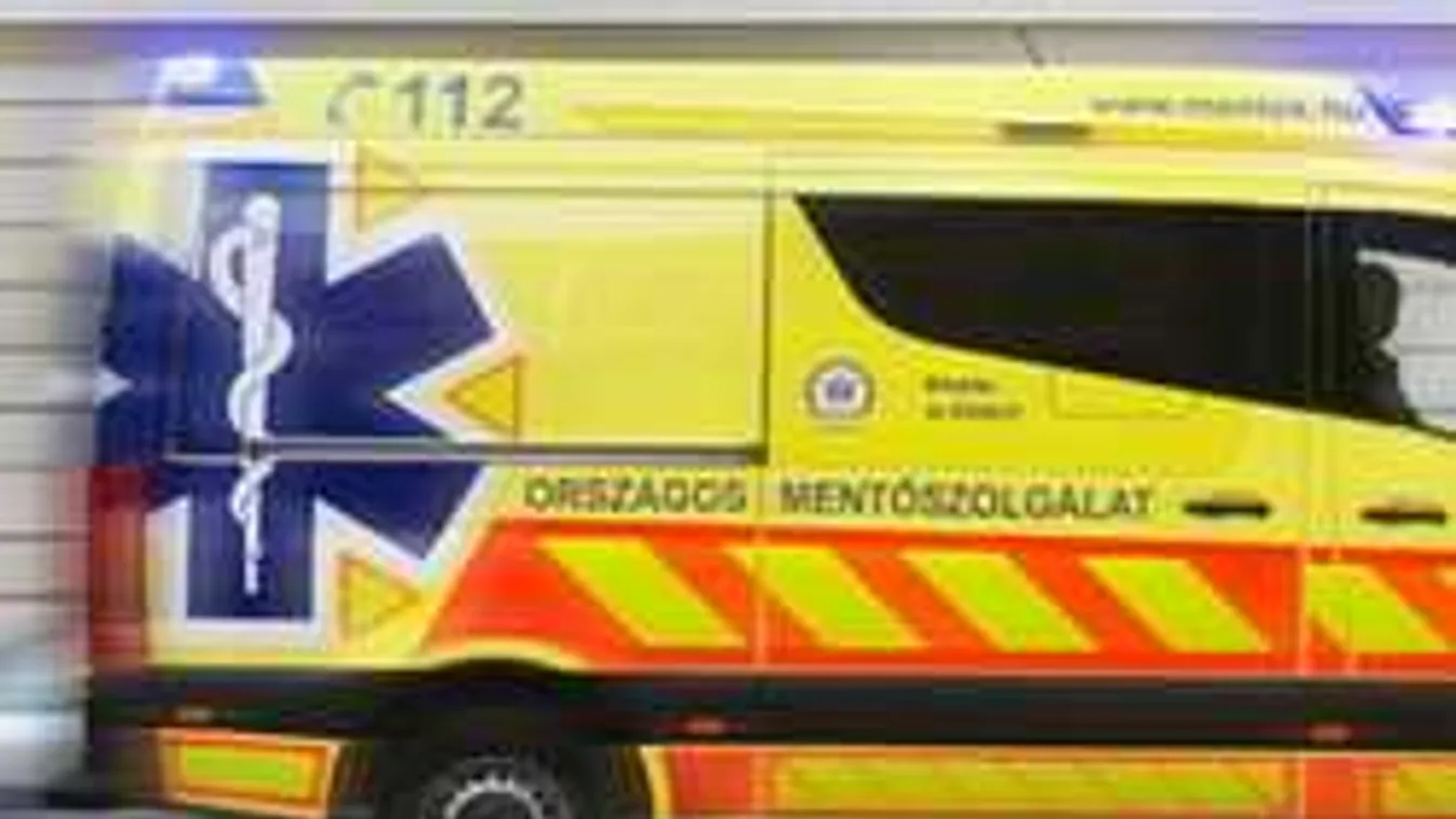 Rémtörtént az M5-ös sztrádánál, sérült van a felborult autóban