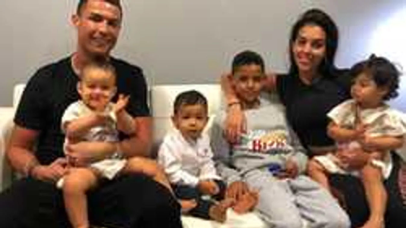 Nem hiszed el, mit művelt a szobában Ronaldo kisfia