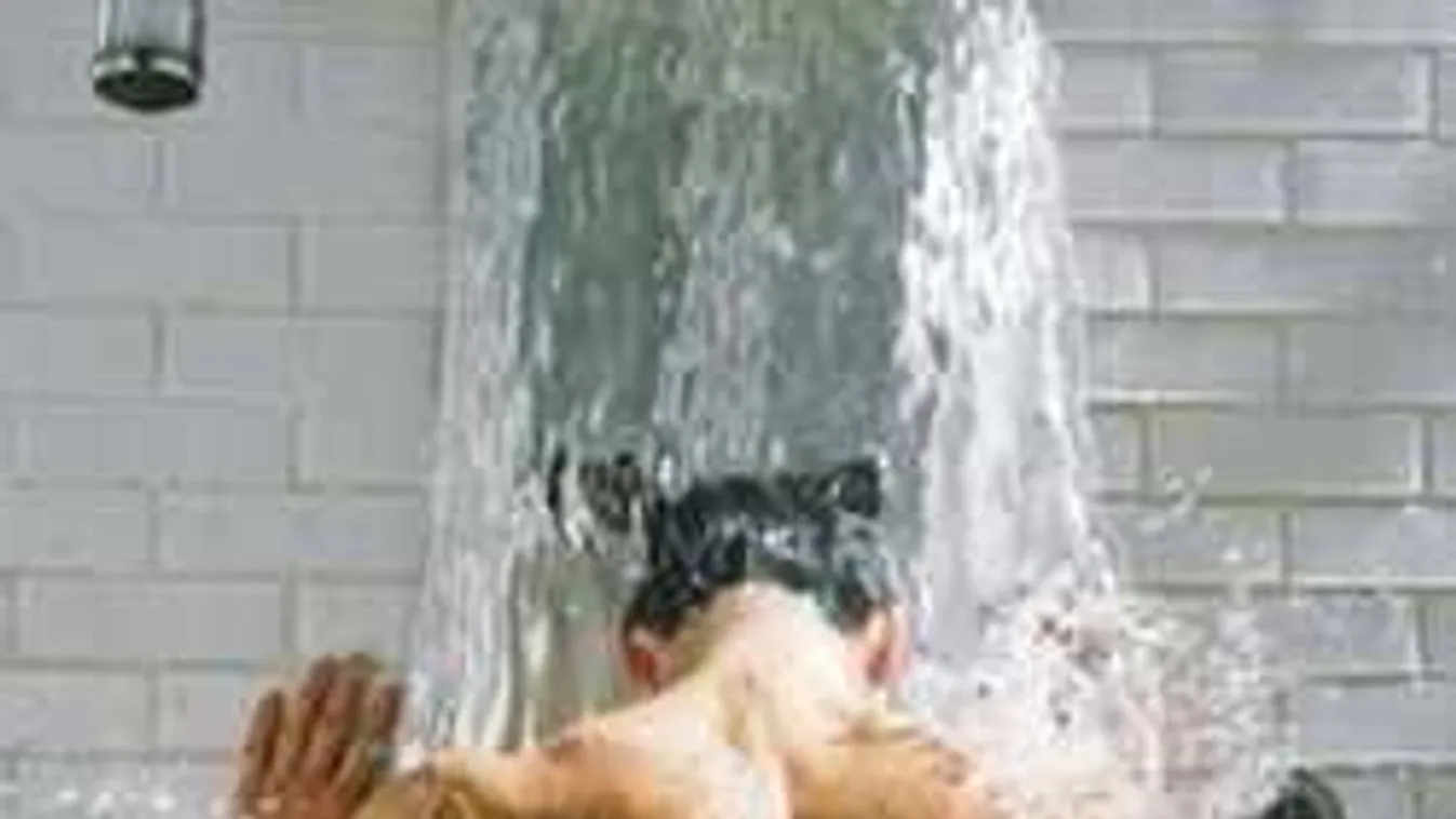 Figyelj, ezért kellene minden este lezuhanyoznod!