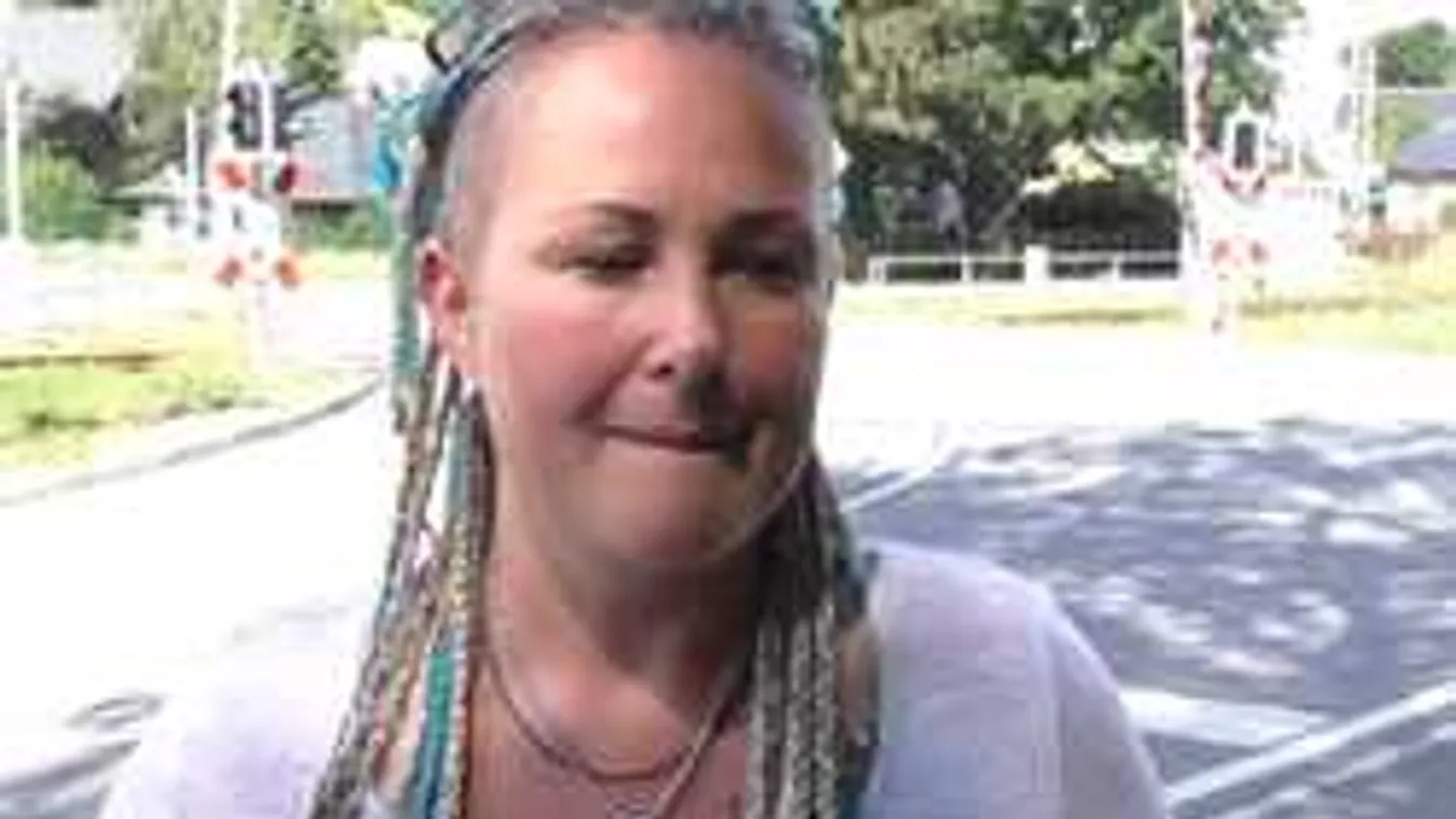 Megtörte a csendet a megkéselt 14 éves lány édesanyja