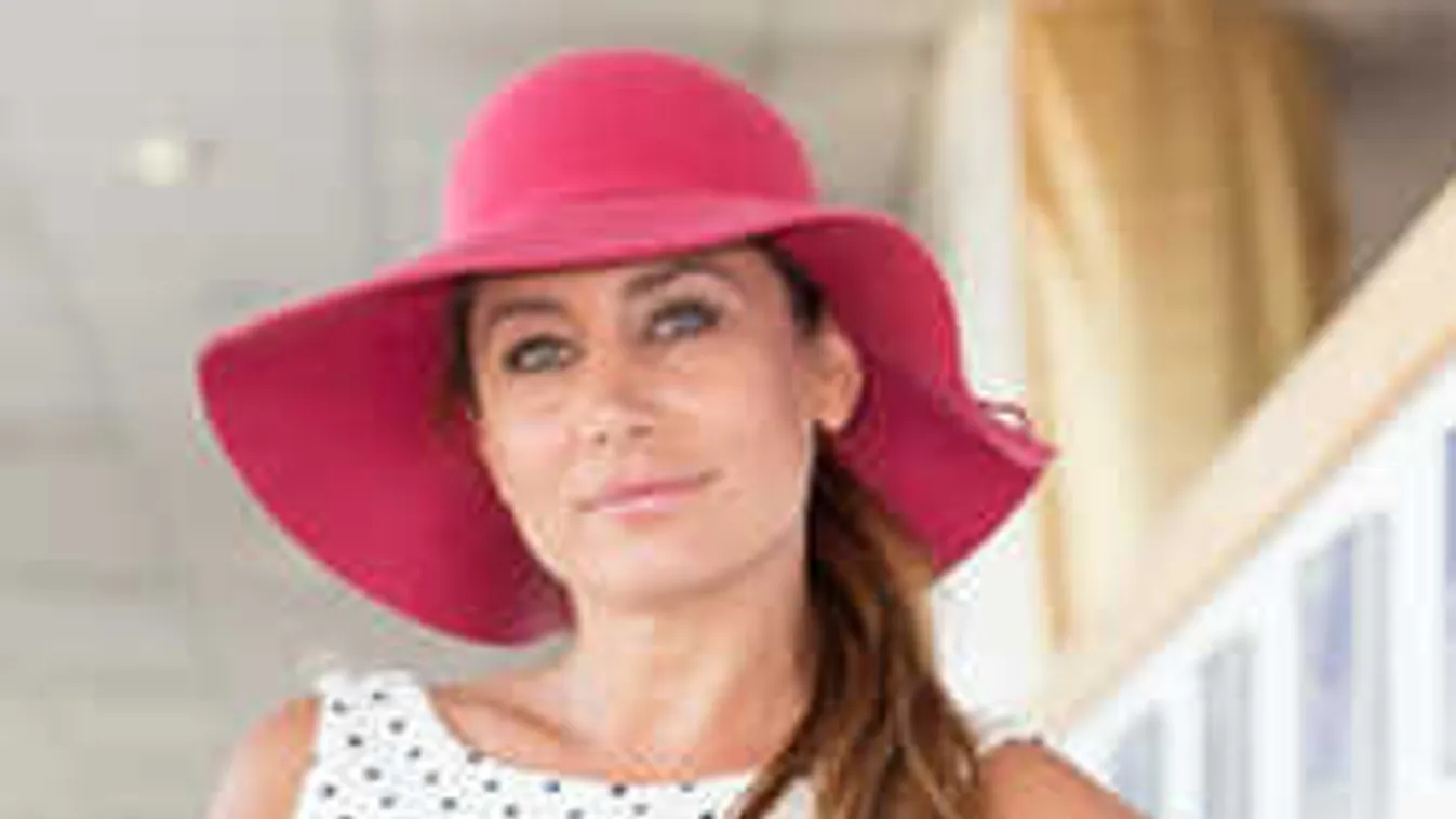 Atyaég, mi történt Horváth Éva arcával?