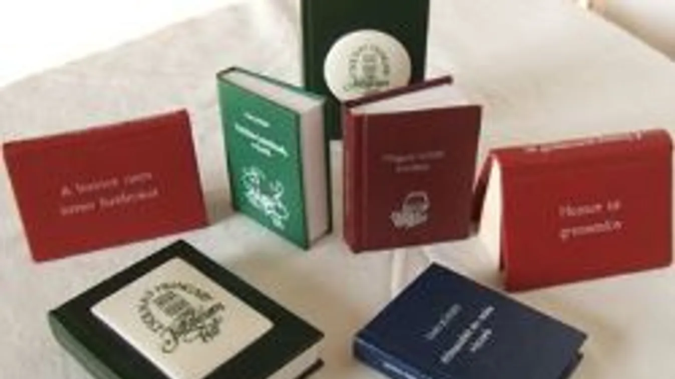 Milliókat érő mini könyvek