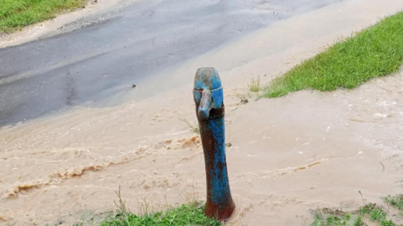 Tombolt a vihar: villámárvízek Borsodban – elképesztő felvételek