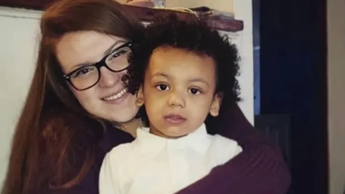 édesanya és kisfia