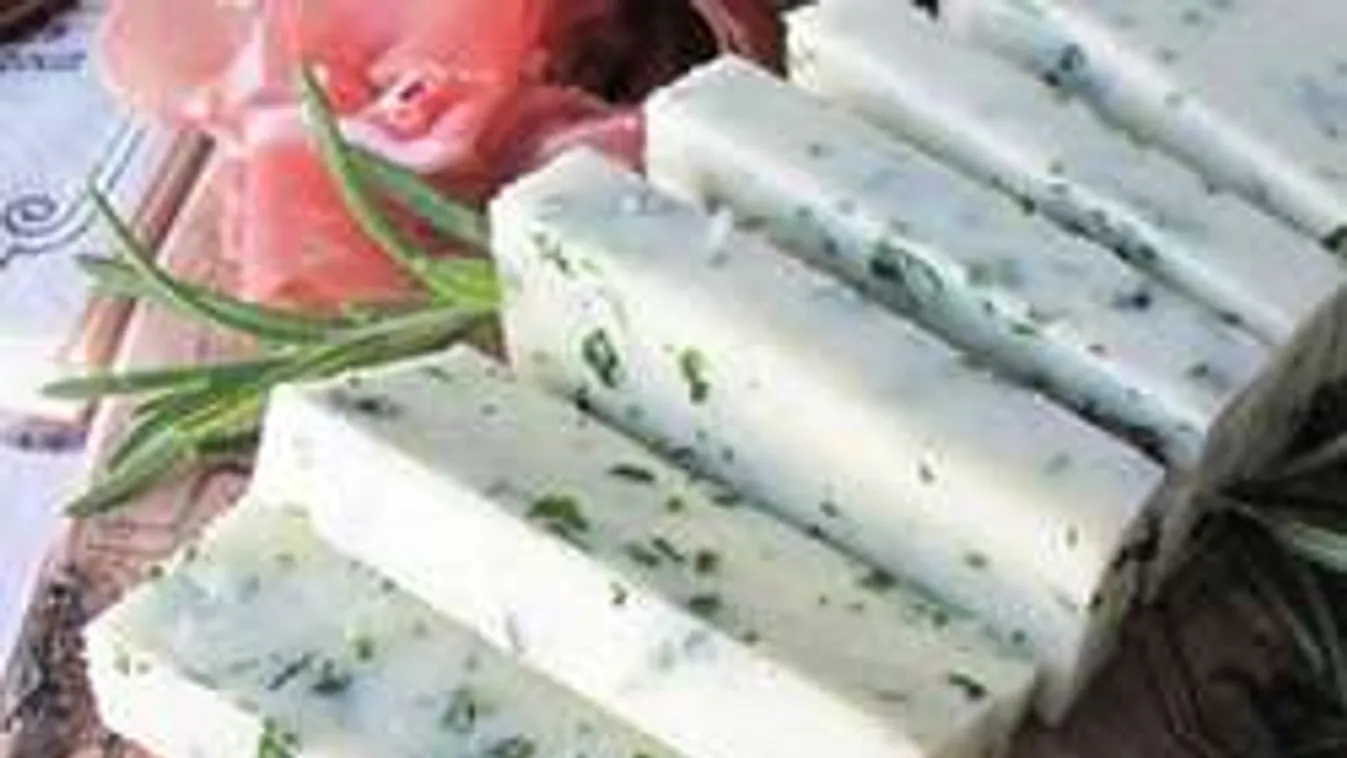 Így készíts mozzarella sajtot cukkiniből!