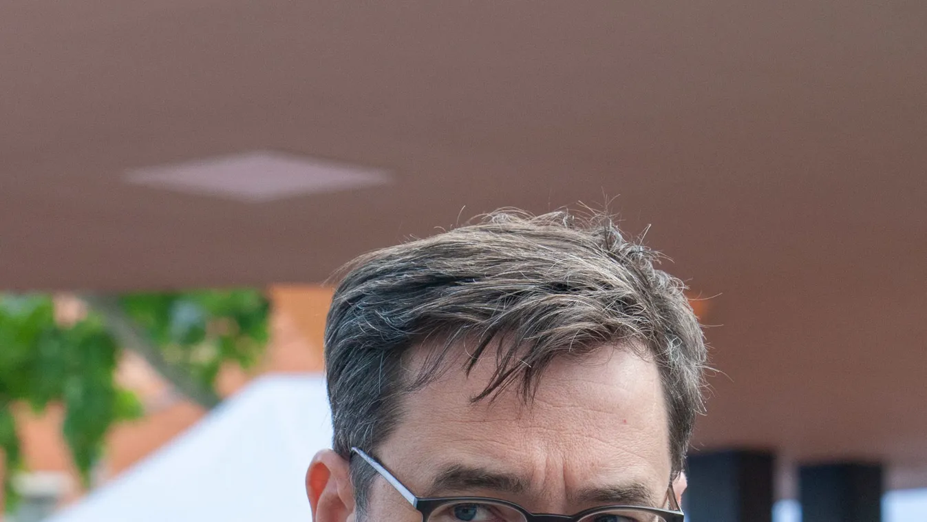 Kilencszer buktatta le magát Karácsony Gergely